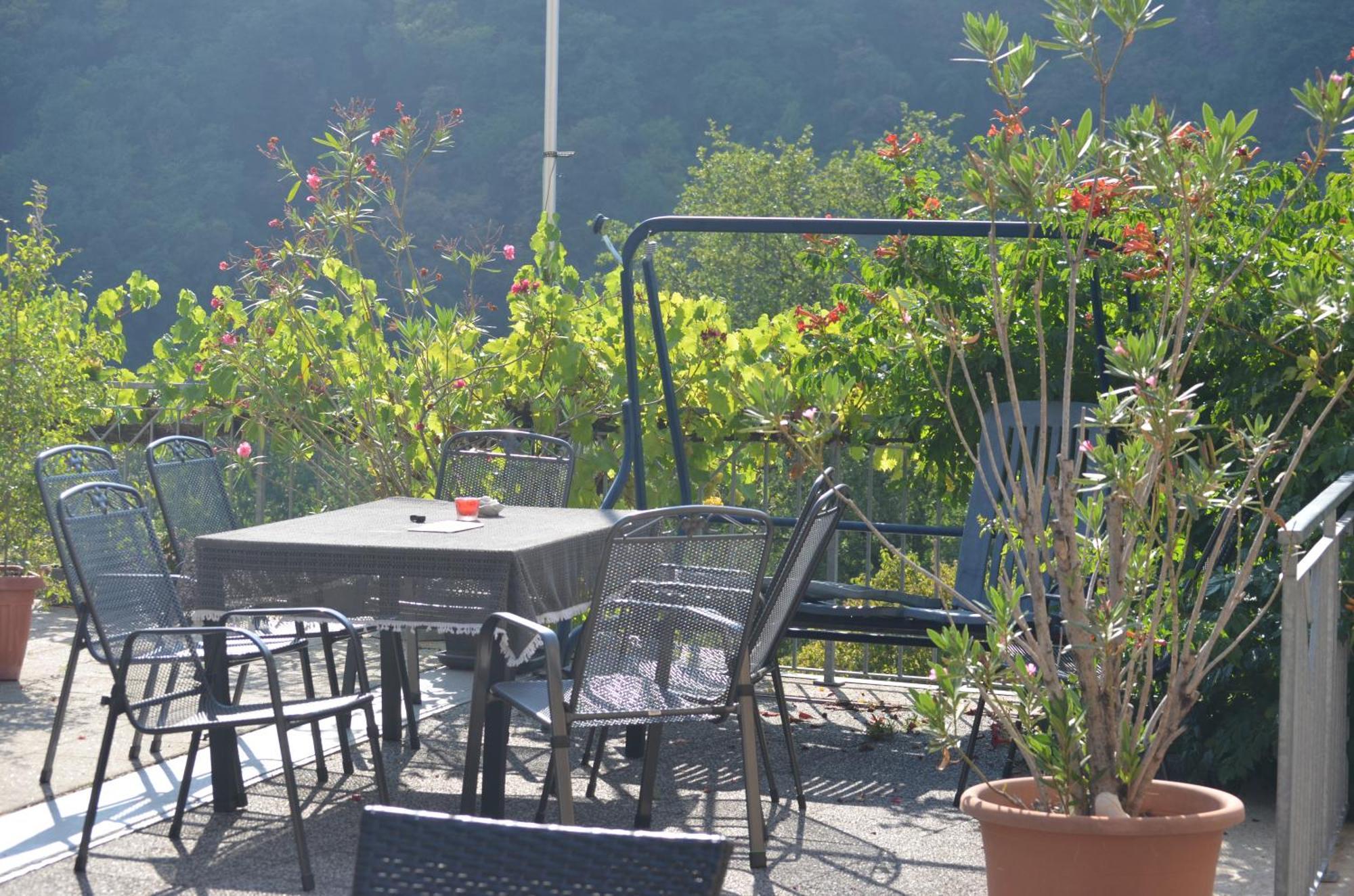 Weingut Sauer-Kettermann Villa Enkirch Buitenkant foto