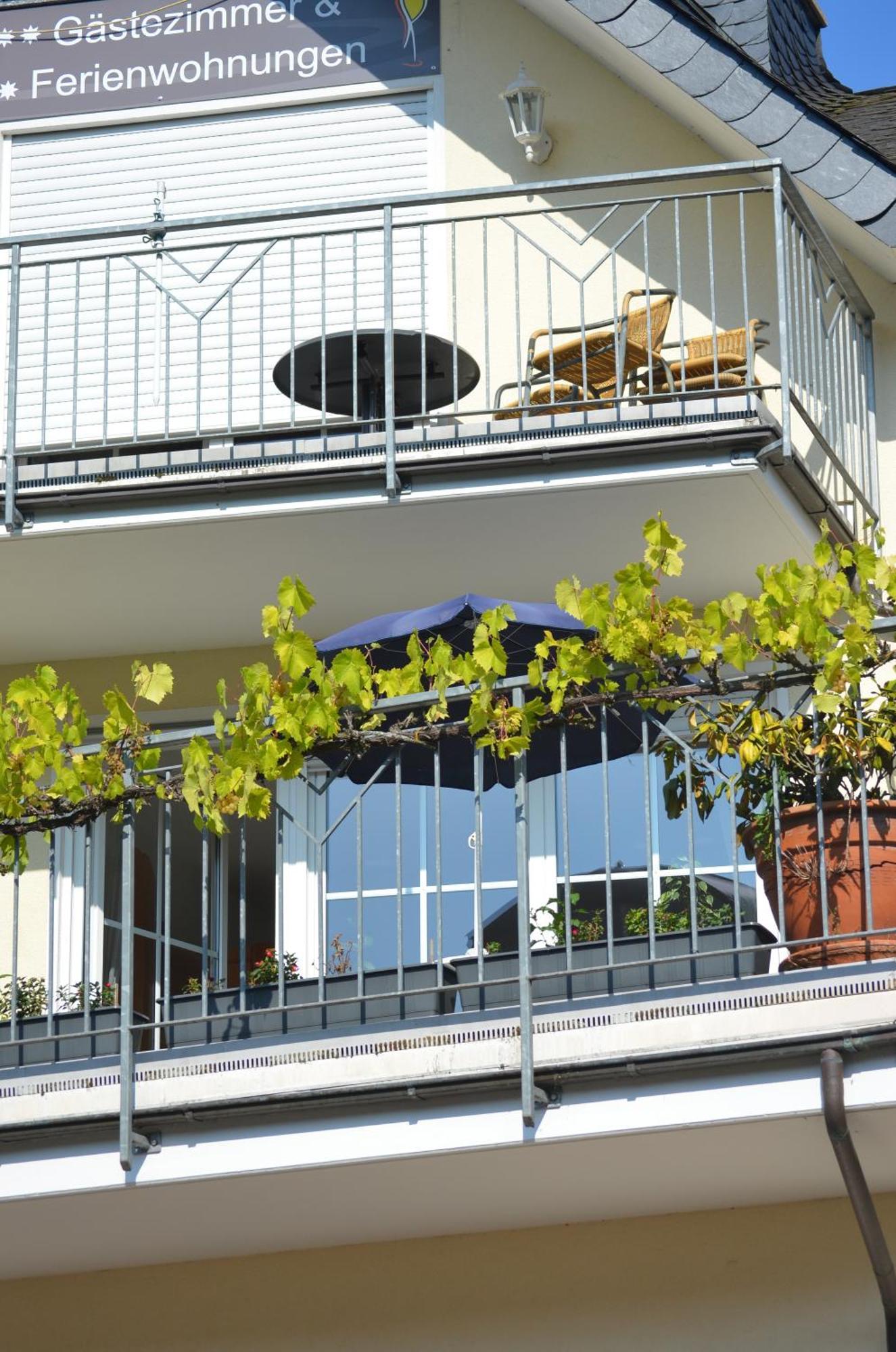 Weingut Sauer-Kettermann Villa Enkirch Buitenkant foto