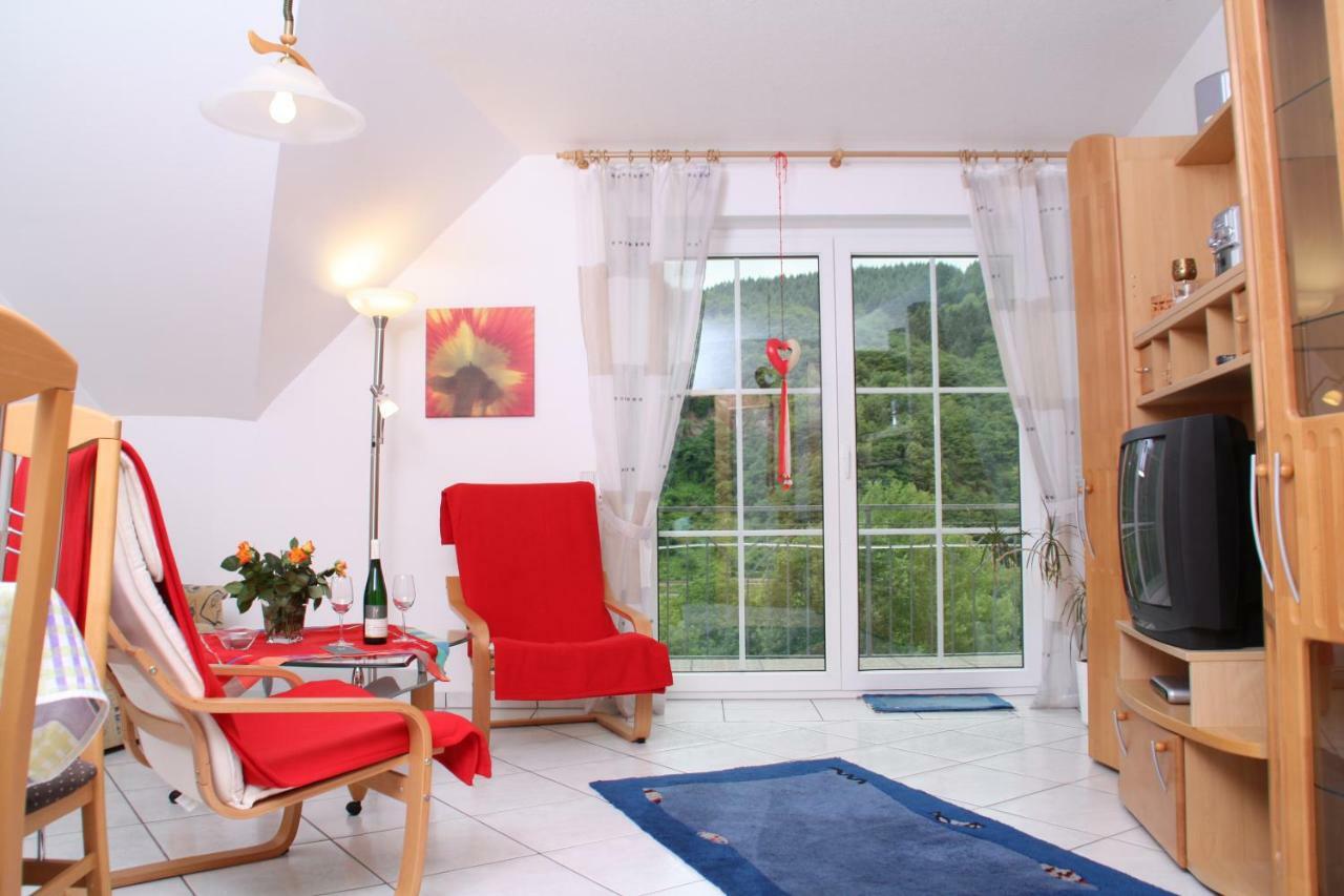 Weingut Sauer-Kettermann Villa Enkirch Buitenkant foto
