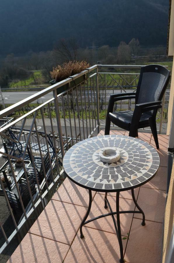 Weingut Sauer-Kettermann Villa Enkirch Buitenkant foto
